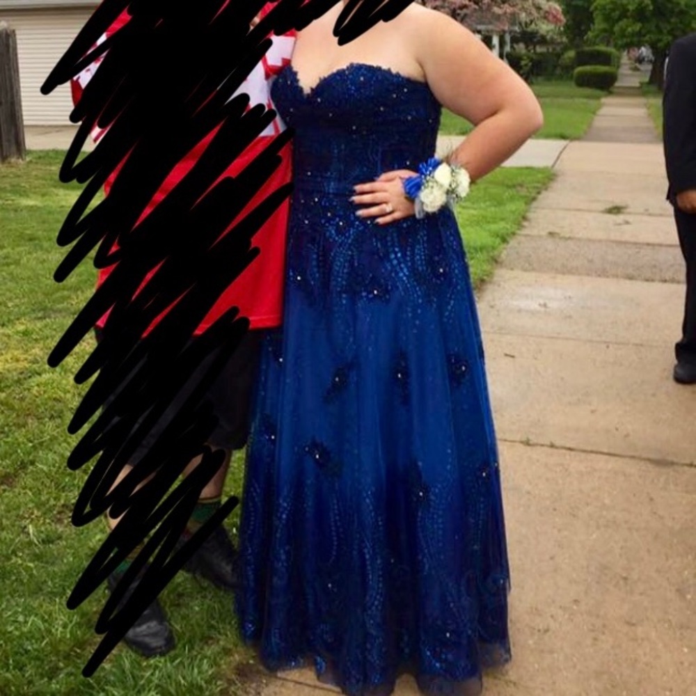 Jovanni Prom Dress